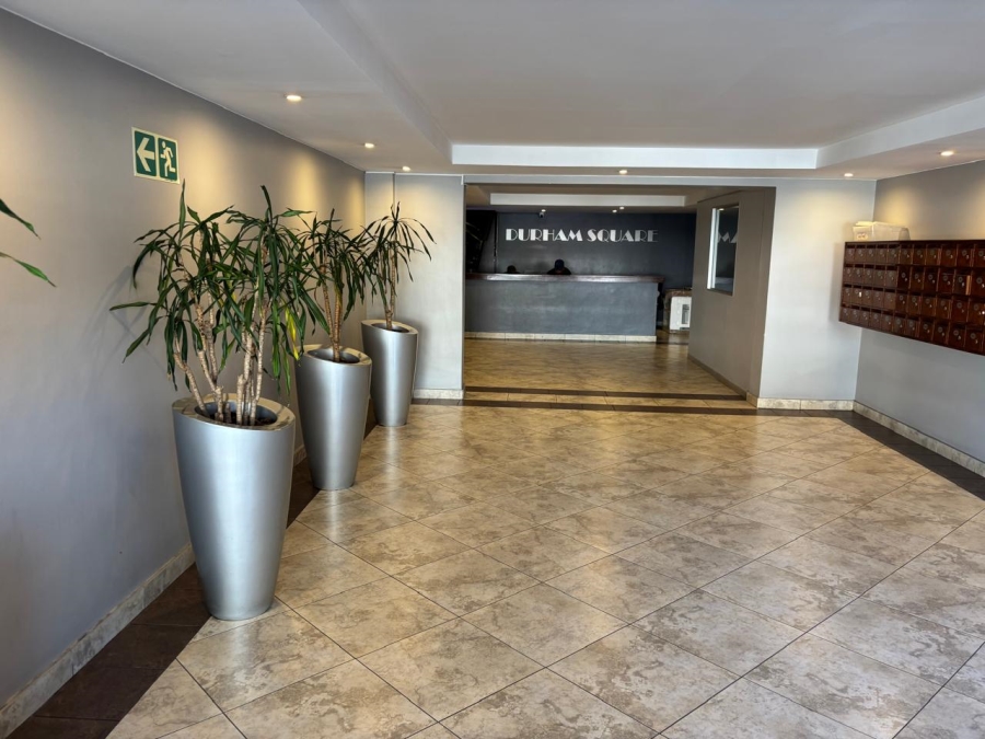 To Let 1 Bedroom Property for Rent in Salt River Western Cape